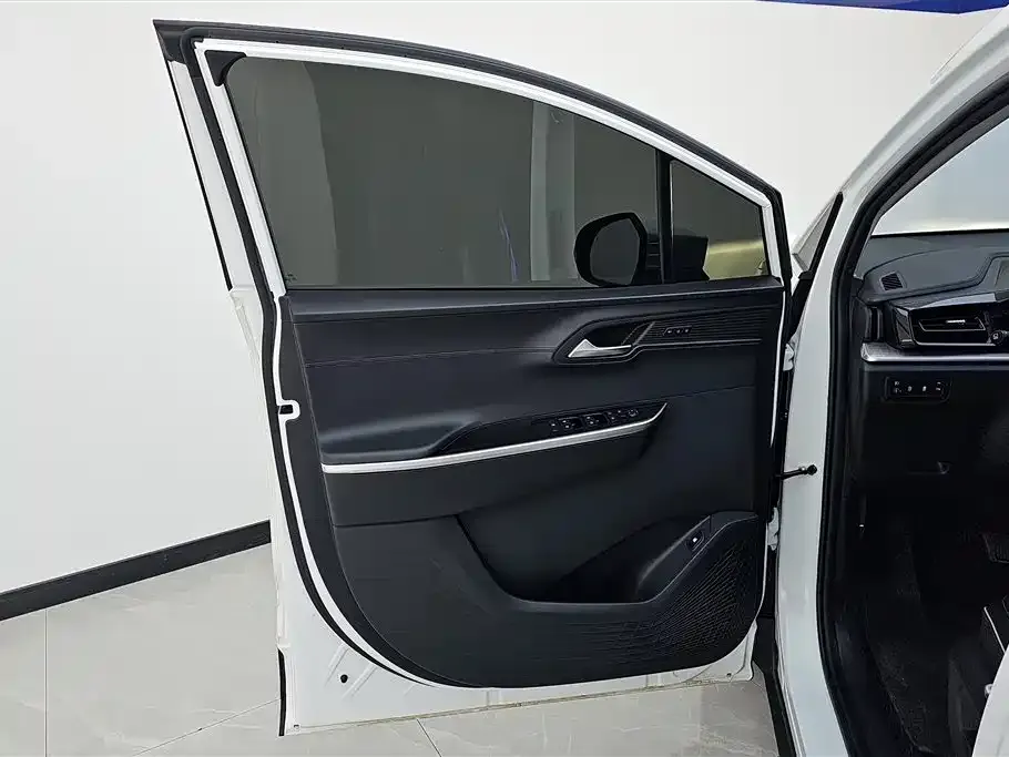Hyundai Custo — фото 10