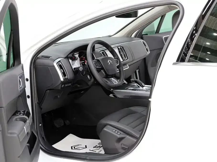 Citroen C6 2023 из CN, фото 9