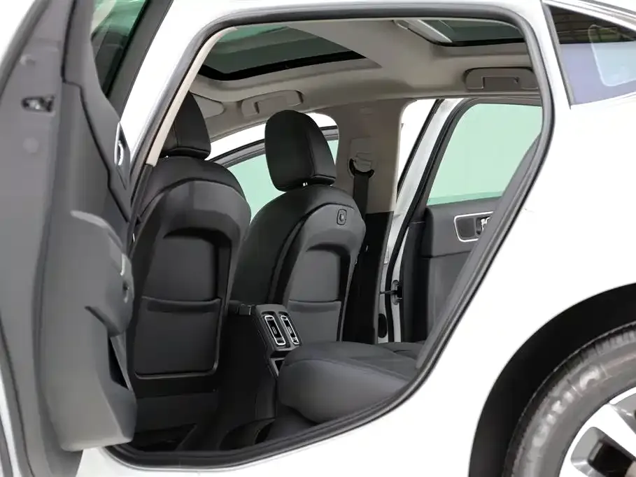Citroen C6 2023 из CN, фото 8