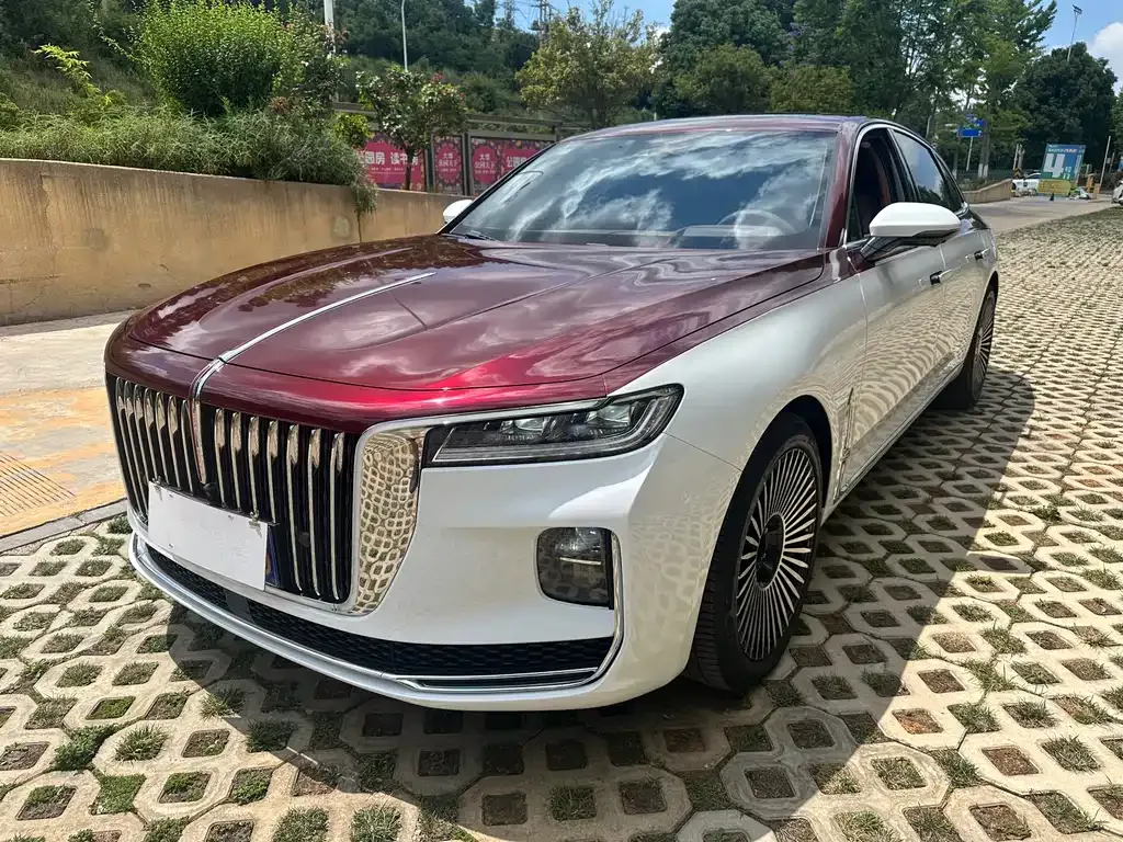 Hongqi H9 — фото 1