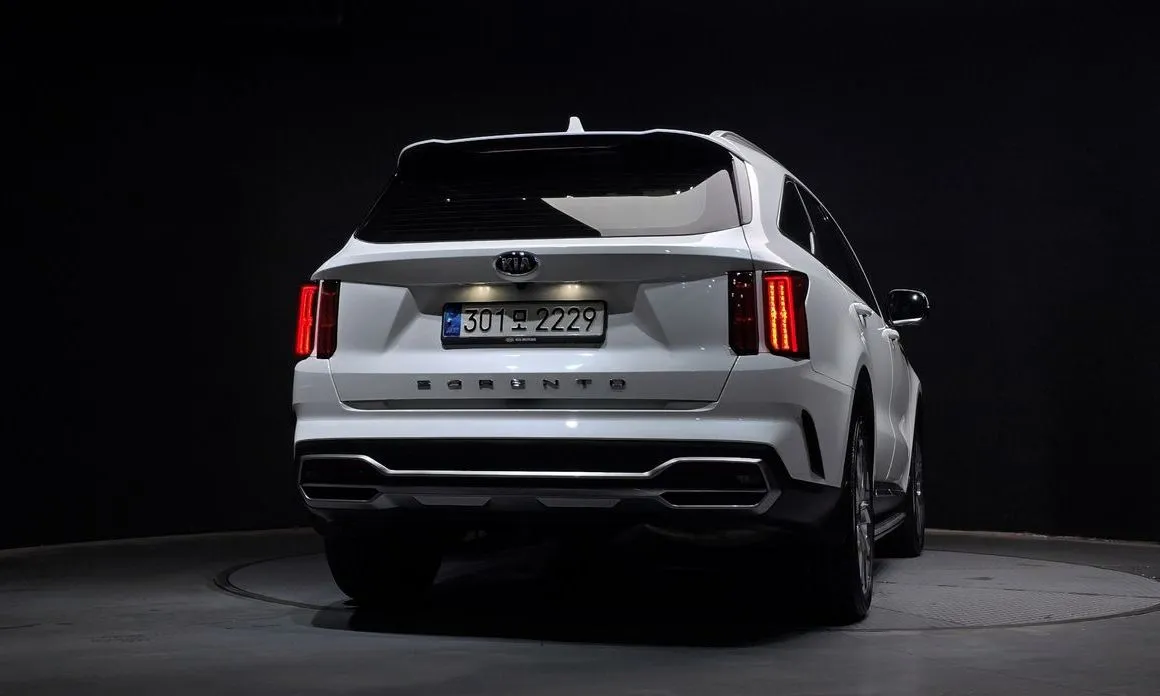 Kia Sorento — фото 5