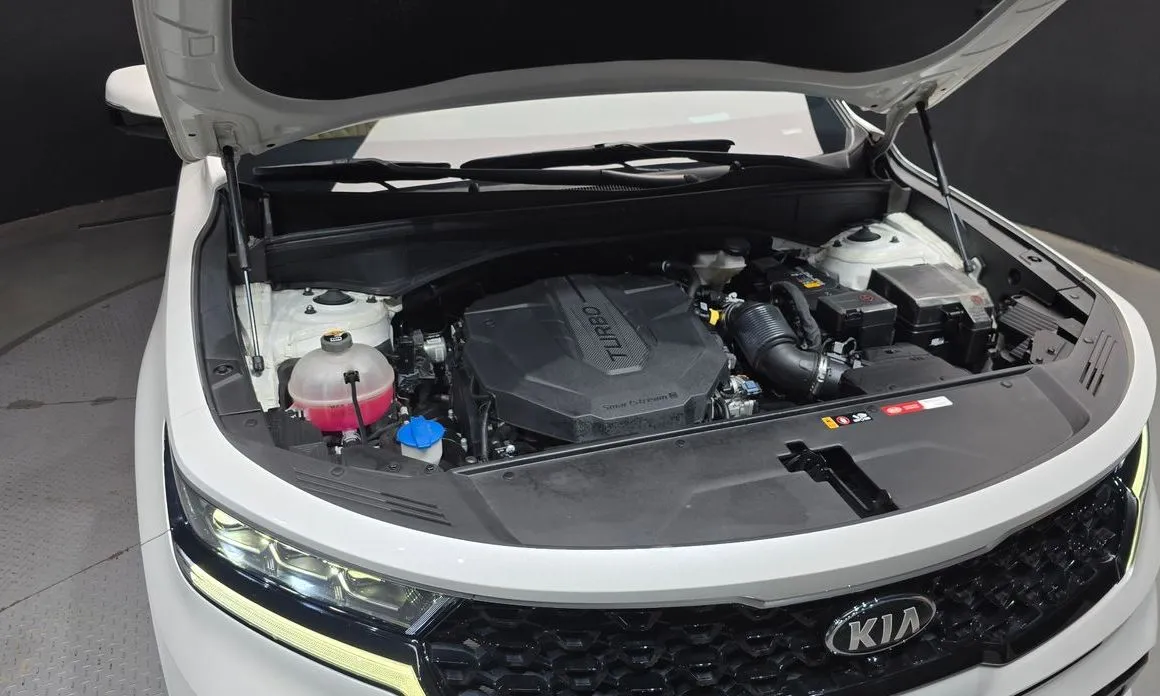 Kia Sorento — фото 9