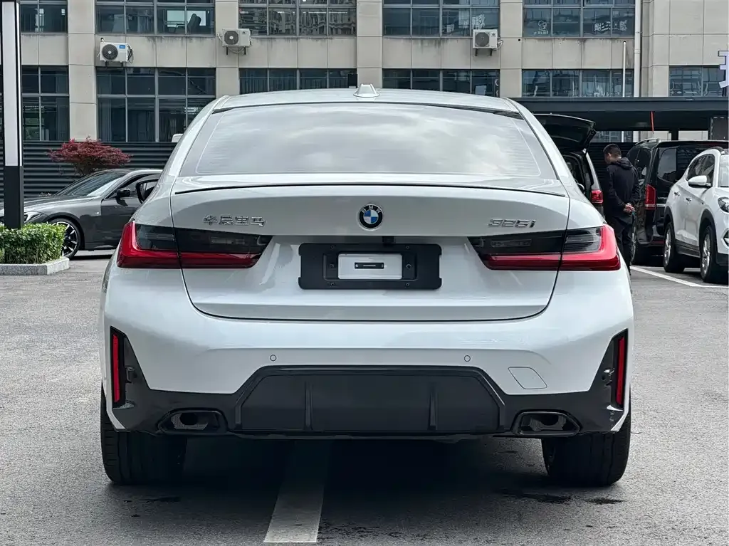 BMW 3 Series — фото 10