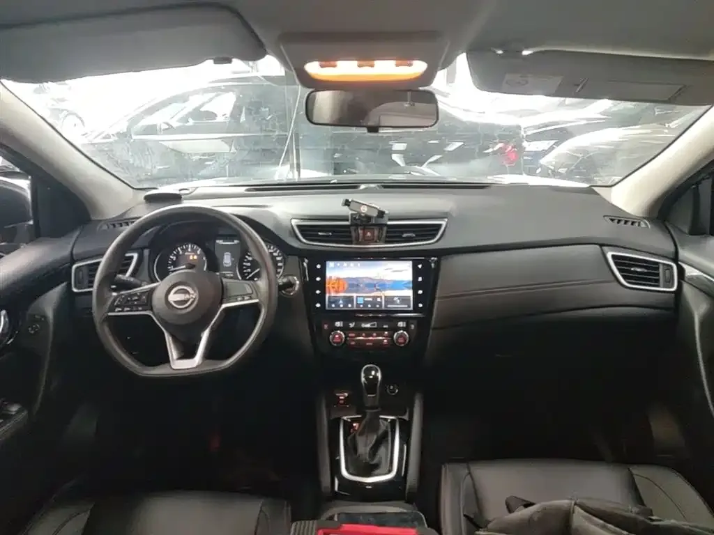Nissan Qashqai — фото 4