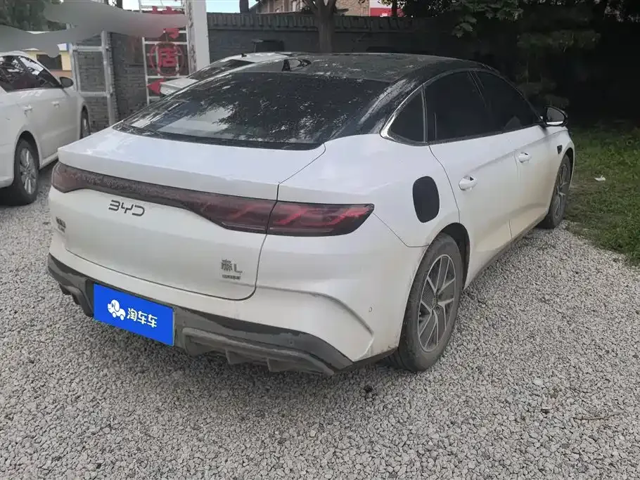 BYD Qin L — фото 10