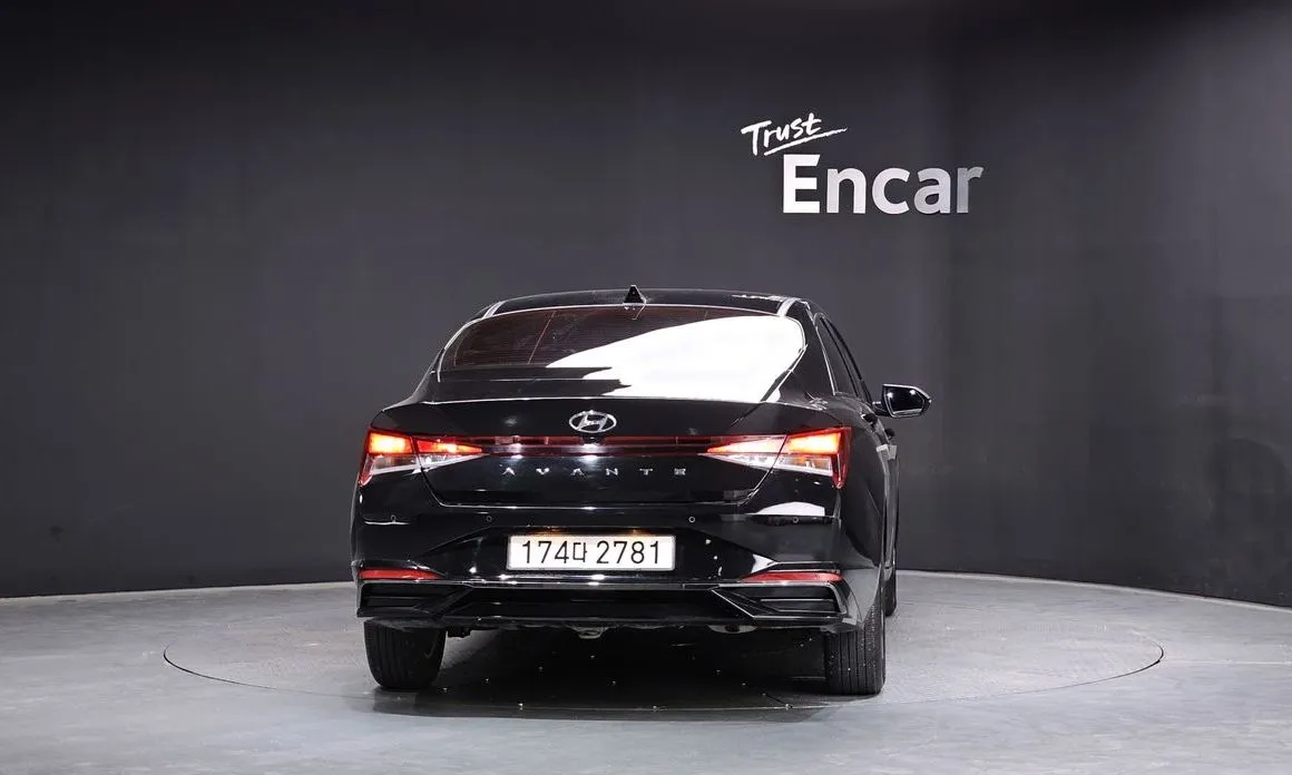 Hyundai AVANTE 2021 из KR, фото 2