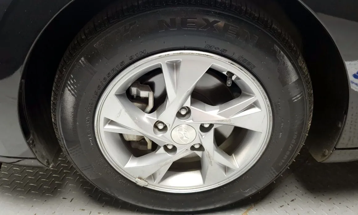 Hyundai AVANTE 2021 из KR, фото 4