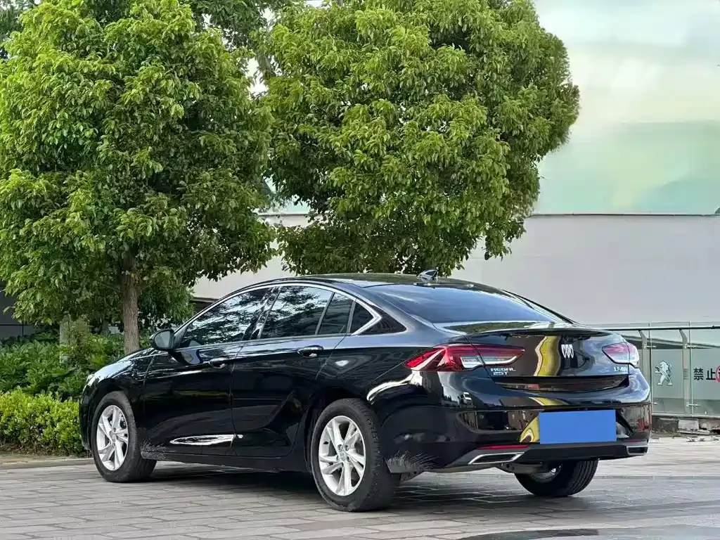 Buick Regal — фото 8