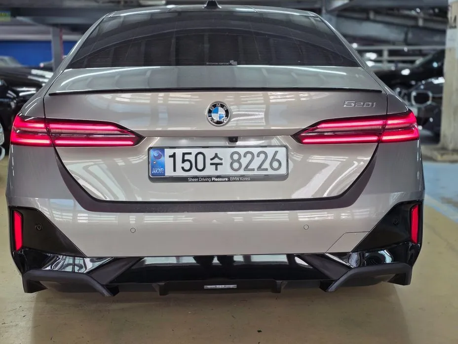 BMW 5-Series 2025 из KR, фото 7