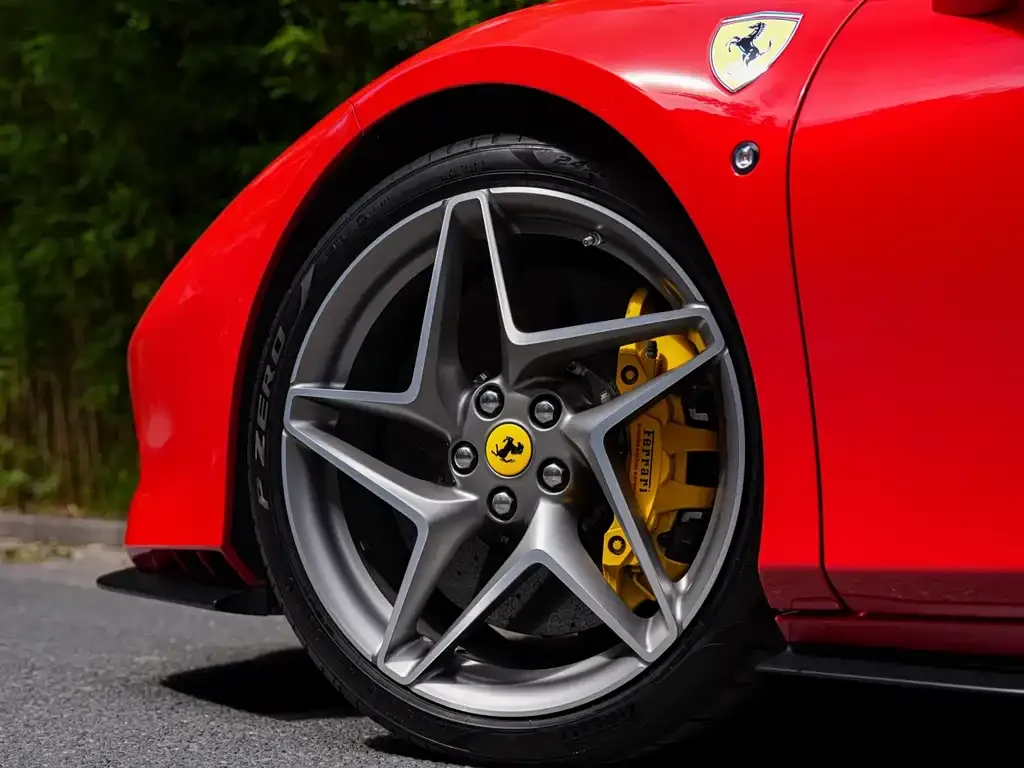 Ferrari F8 — фото 2