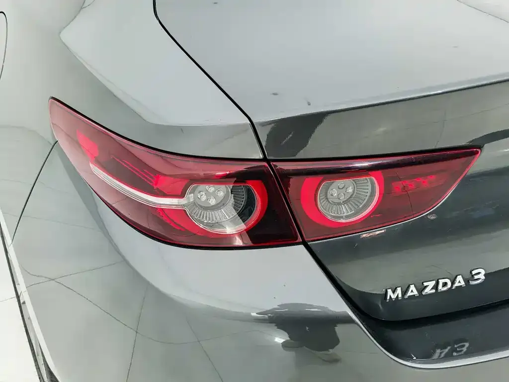 Mazda 3 Axela — фото 7