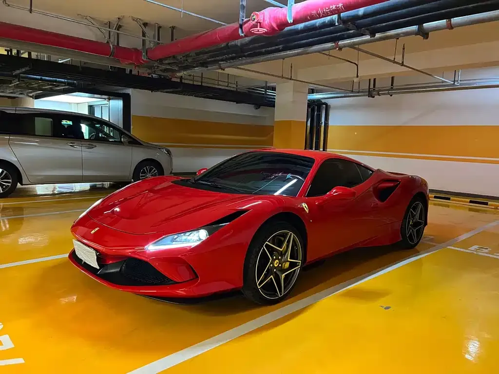Ferrari F8 — фото 1