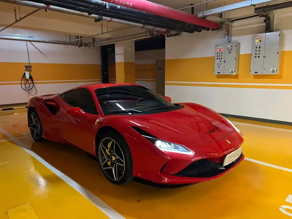 Ferrari F8 — фото 7