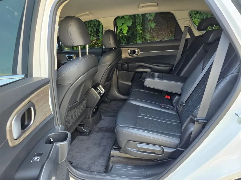 Kia Sorento 2023 из KR, фото 8