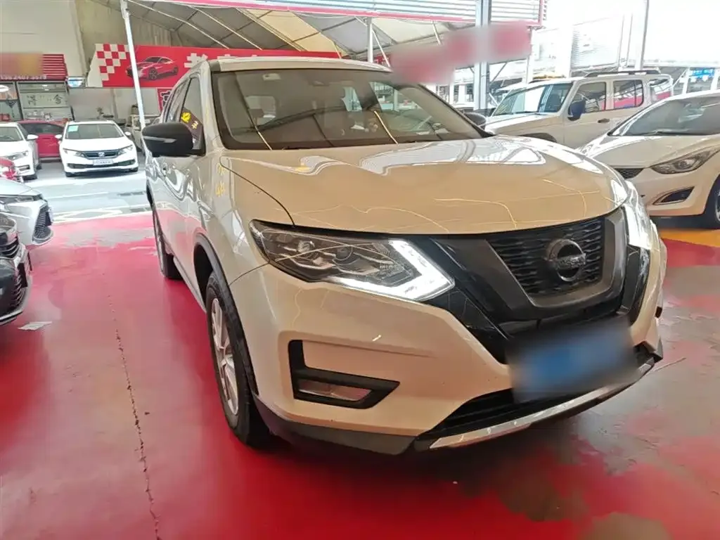 Nissan X-Trail — фото 9