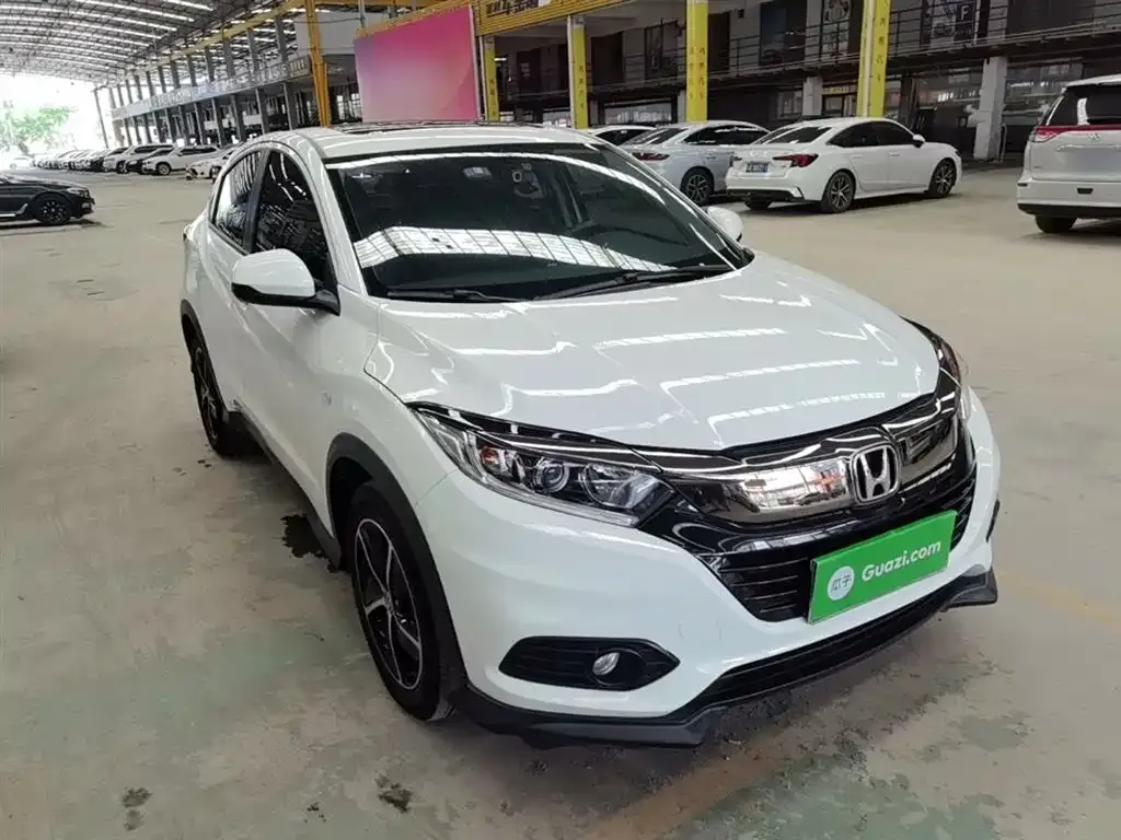 Honda Vezel 2021 из CN, фото 10