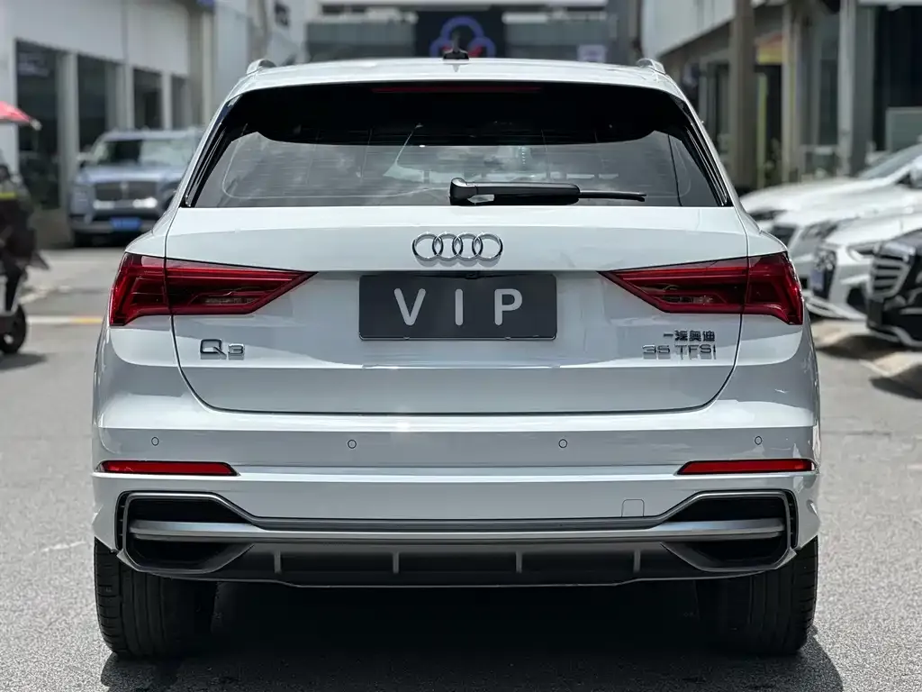 Audi Q3 — фото 4