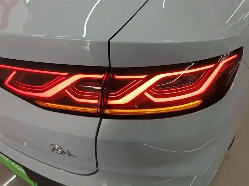 BYD Qin L — фото 3