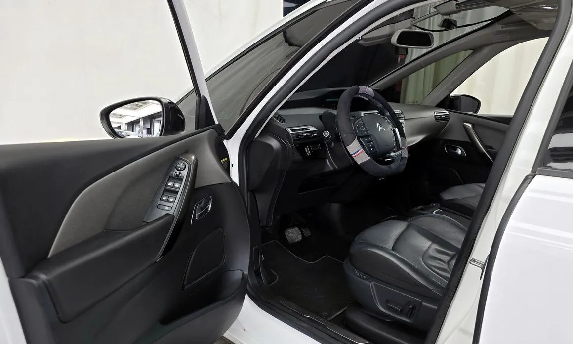 Citroen (DS) C4 SpaceTourer 2021 из KR, фото 6