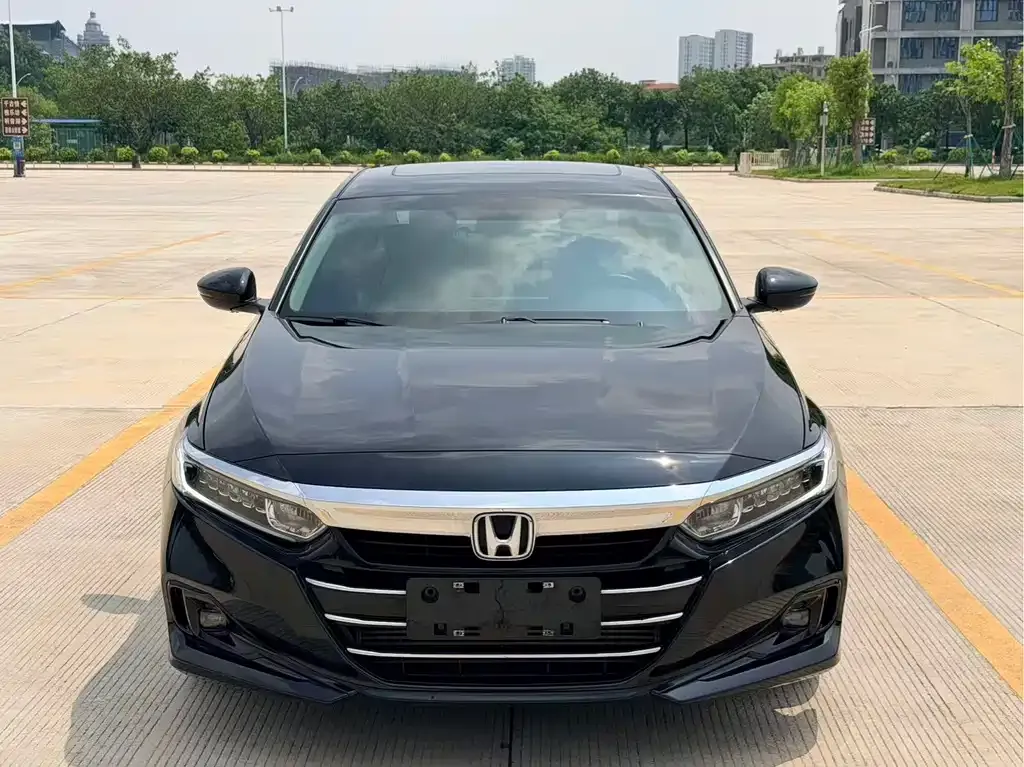 Honda Accord — фото 6