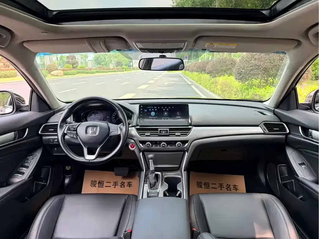 Honda Accord — фото 4