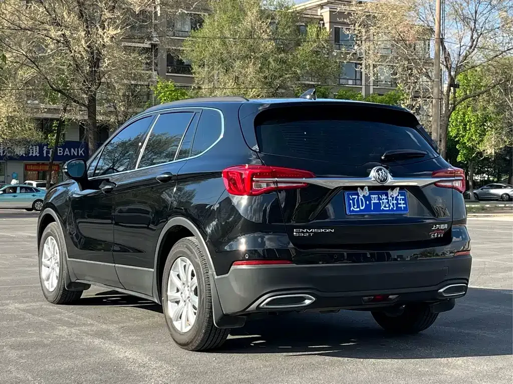 Buick Envision Plus — фото 9