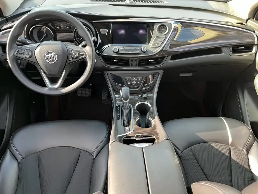 Buick Envision Plus — фото 3