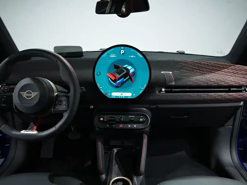 MINI JCW Electric 2025 из CN, фото 4
