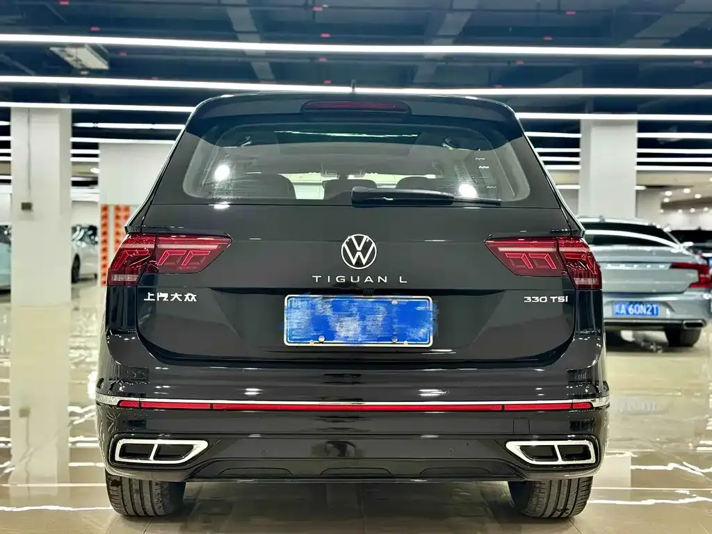 Volkswagen Tiguan L — фото 9