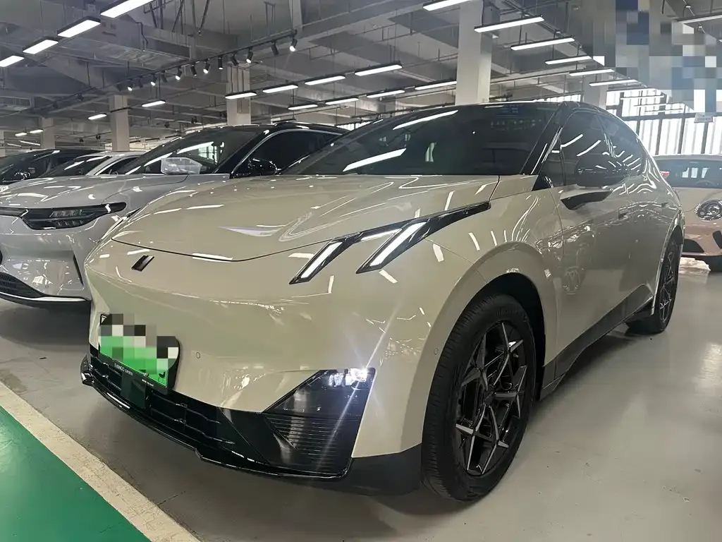 Lynk & Co Z20