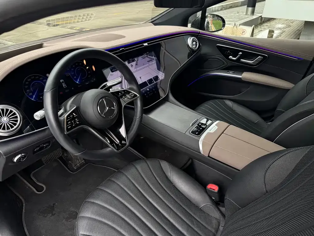 Mercedes-Benz EQS — фото 10