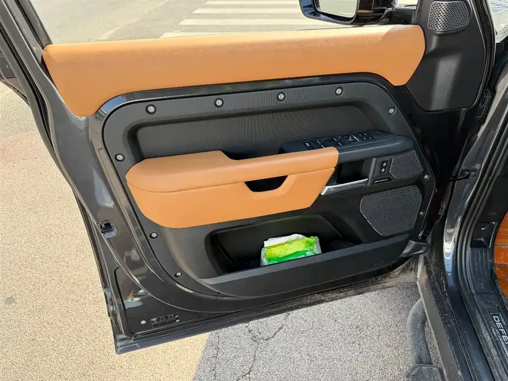 Land Rover Defender 2023 из CN, фото 6