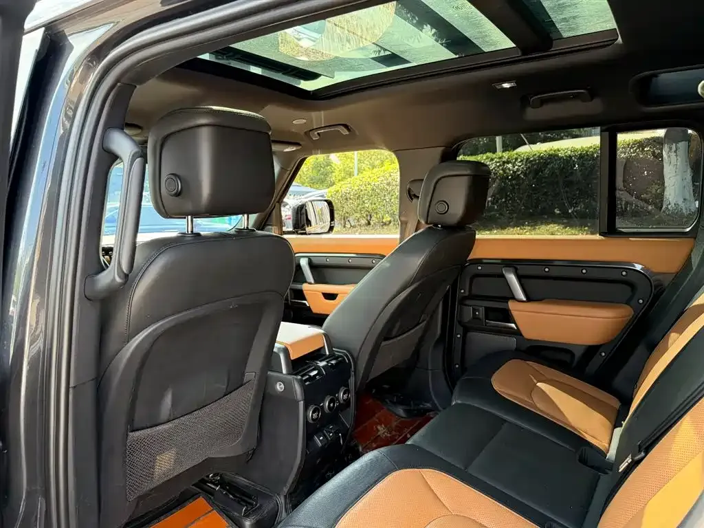 Land Rover Defender 2023 из CN, фото 5