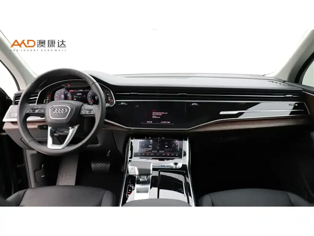 Audi Q7 2024 из CN, фото 9