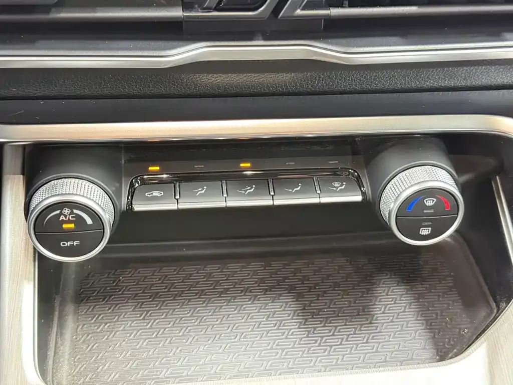 Geely Binyue 2022 из CN, фото 3