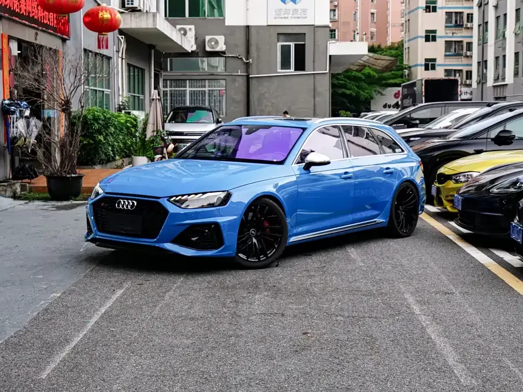 Audi RS 4