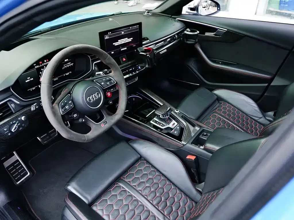 Audi RS 4 2021 из CN, фото 7