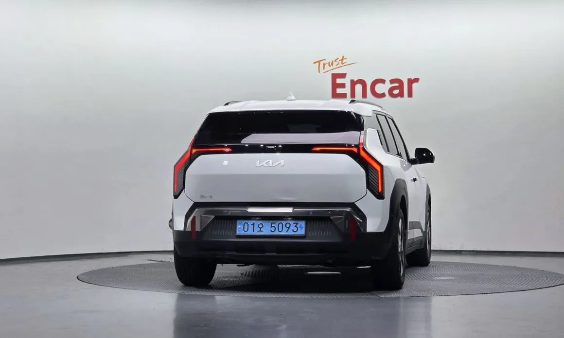 Kia EV3 — фото 3