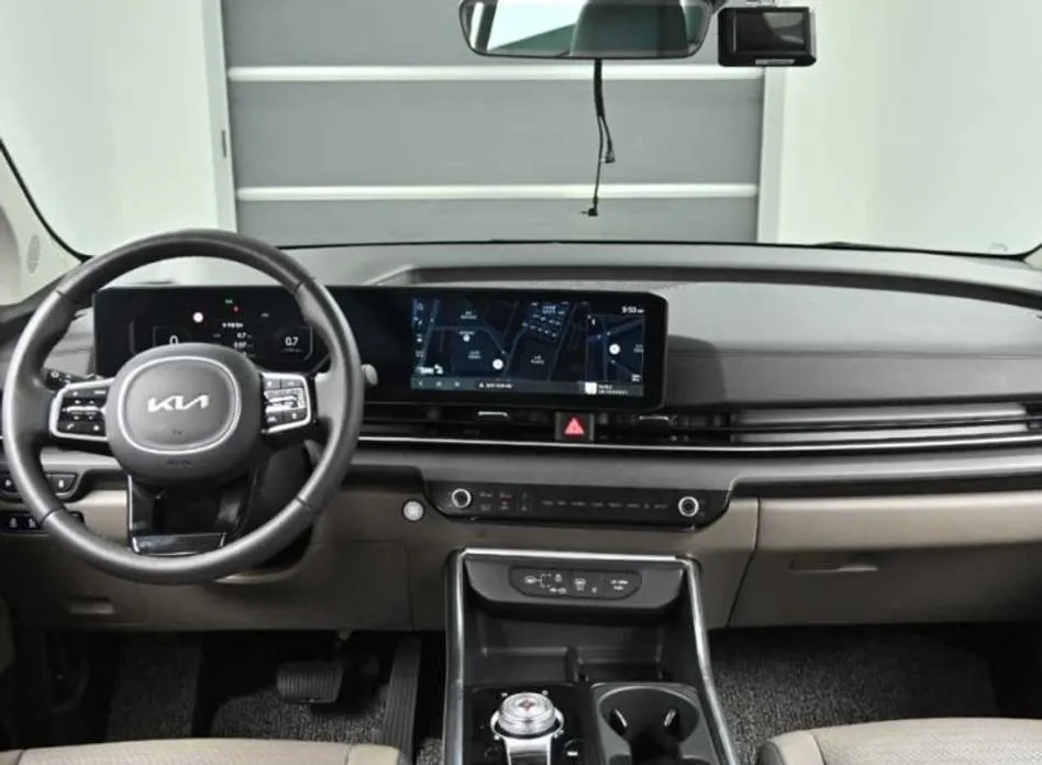 Kia Carnival — фото 4