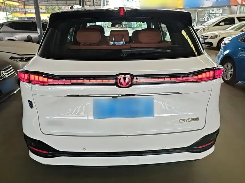 Changan CS75PLUS — фото 3