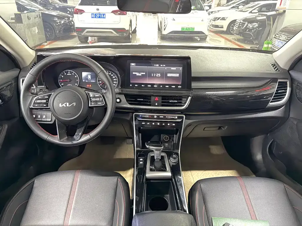 Kia KX3 — фото 10