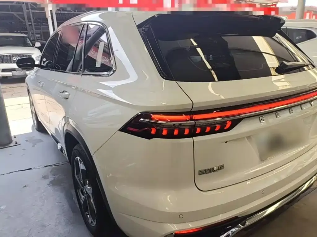 Geely Xingyue L — фото 10