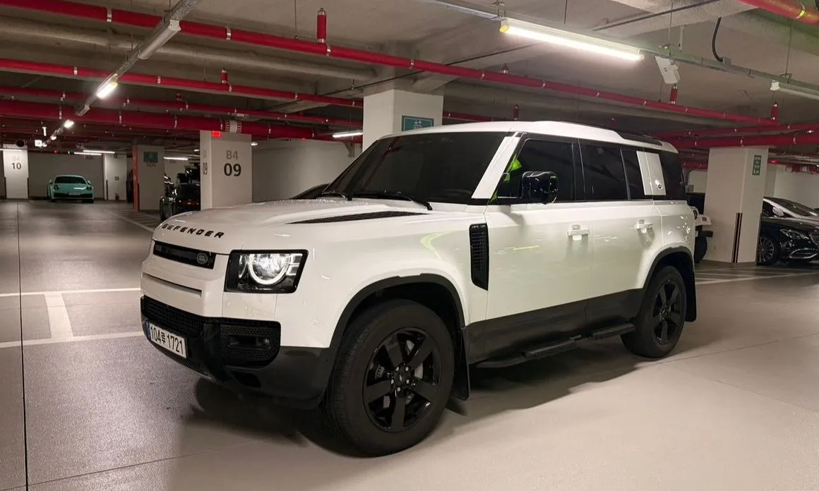Land Rover Defender