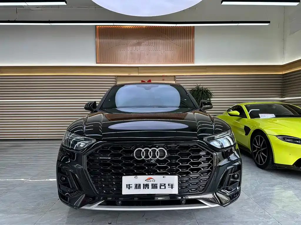 Audi Q5L Sportback — фото 7