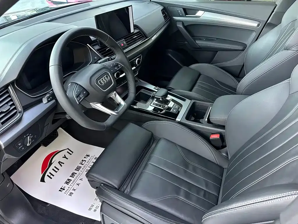 Audi Q5L Sportback — фото 8