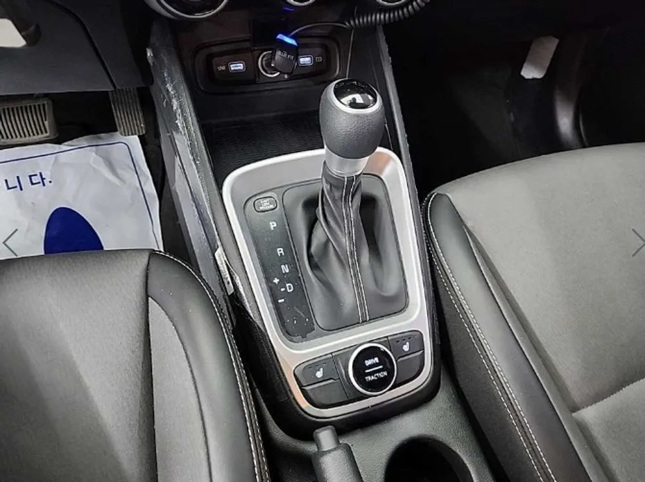 Hyundai Venue 2022 из KR, фото 10
