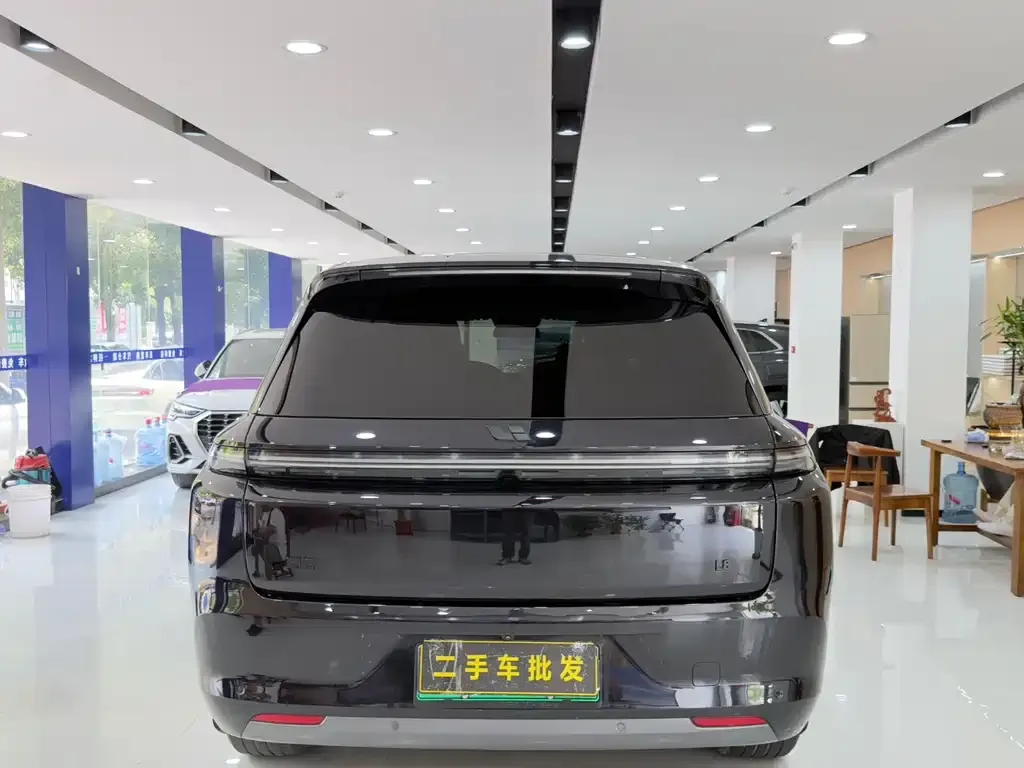 Li Auto L8 2023 из CN, фото 2