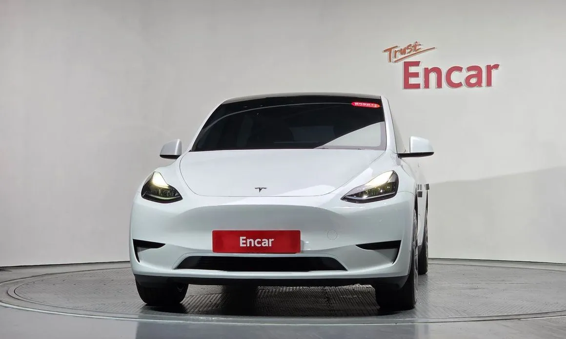Tesla Model Y — фото 5