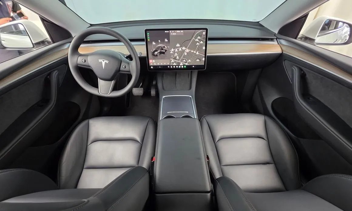 Tesla Model Y — фото 4