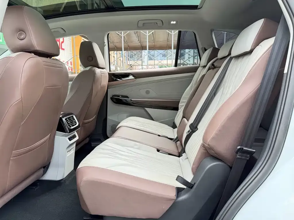 Volkswagen ID.6 X 2022 из CN, фото 6